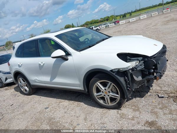 2017 PORSCHE CAYENNE S — I13