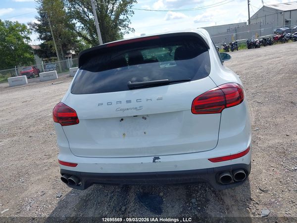 2017 PORSCHE CAYENNE S — I16