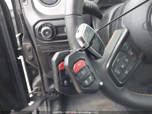 2024 JEEP WRANGLER SPORT — I11