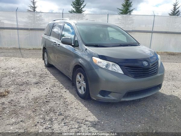 2012 TOYOTA SIENNA V6 7 PASSENGER