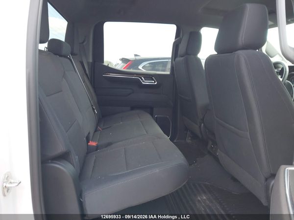 2026 CHEVROLET SILVERADO K1500 LT — I8