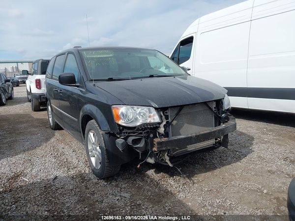 2016 DODGE GRAND CARAVAN CREW — I13