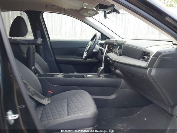 2025 NISSAN KICKS SV