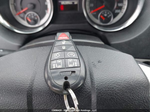 2013 DODGE GRAND CARAVAN R/T — I11