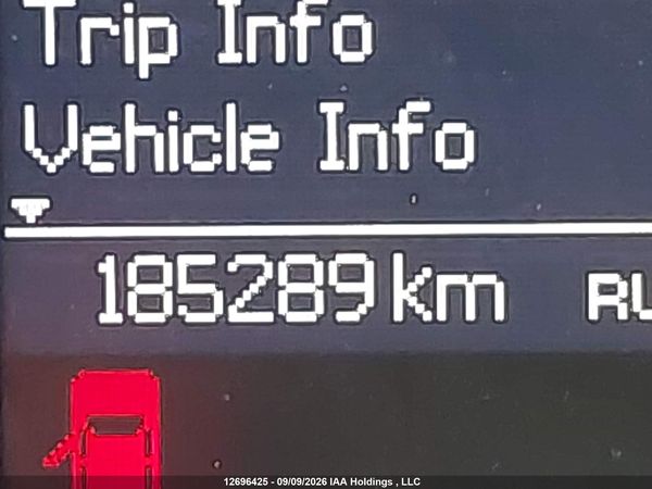 2013 DODGE GRAND CARAVAN R/T — I15