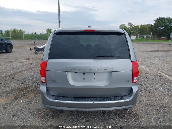 2013 DODGE GRAND CARAVAN R/T — I16