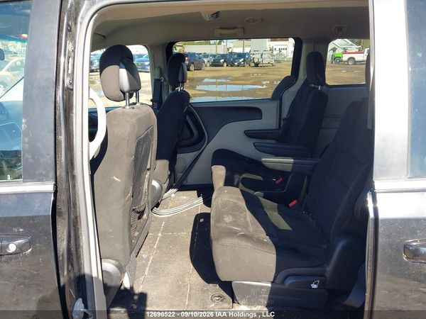 2016 DODGE GRAND CARAVAN CREW — I8