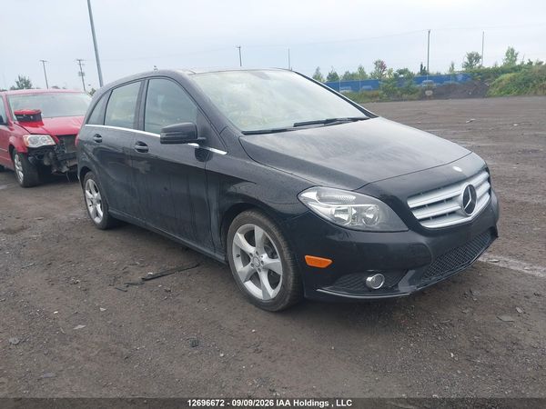 2014 MERCEDES-BENZ B250 — I1