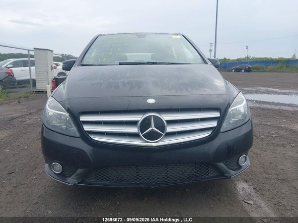 2014 MERCEDES-BENZ B250 — I13
