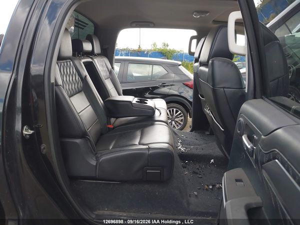2017 TOYOTA TUNDRA PLATINUM 5.7L V8 — I8