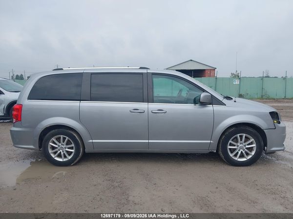 2018 DODGE GRAND CARAVAN SE