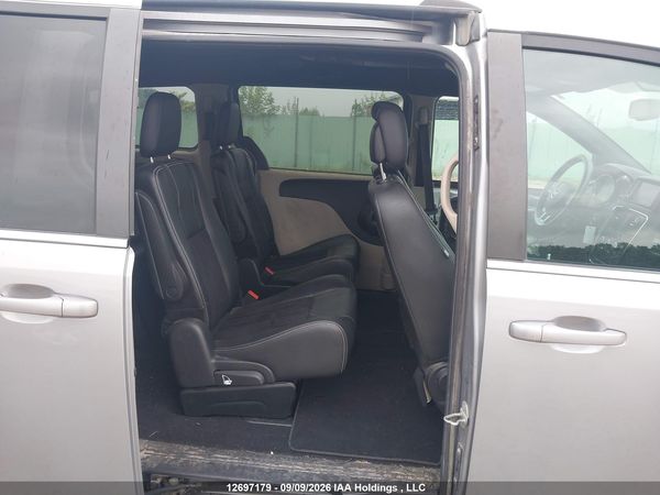 2018 DODGE GRAND CARAVAN SE