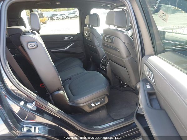 2022 BMW X7 XDRIVE40I — I8