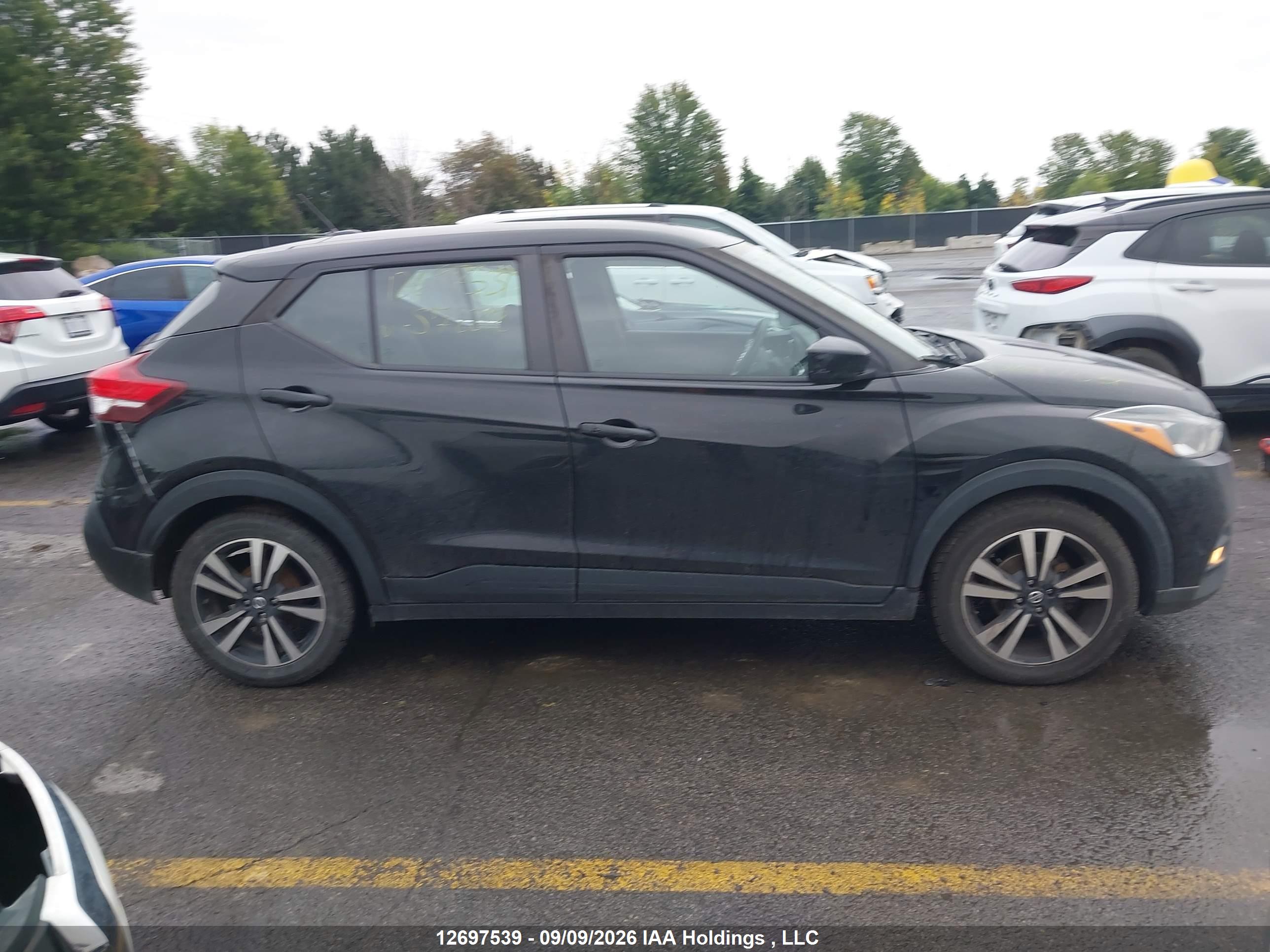 2020 NISSAN KICKS SV