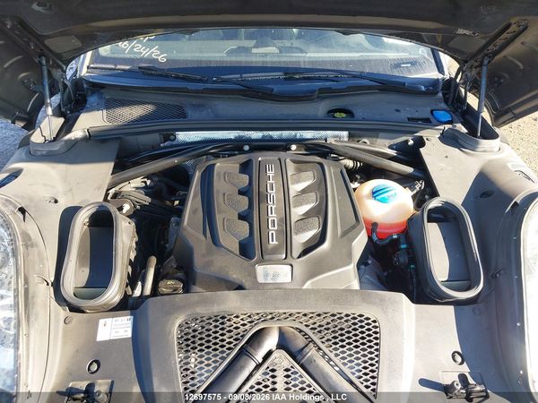 2015 PORSCHE MACAN S