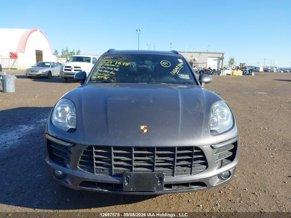 2015 PORSCHE MACAN S