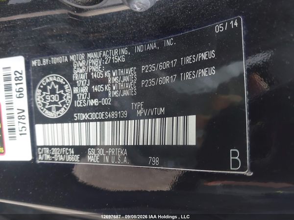 2014 TOYOTA SIENNA LE 8 PASSENGER
