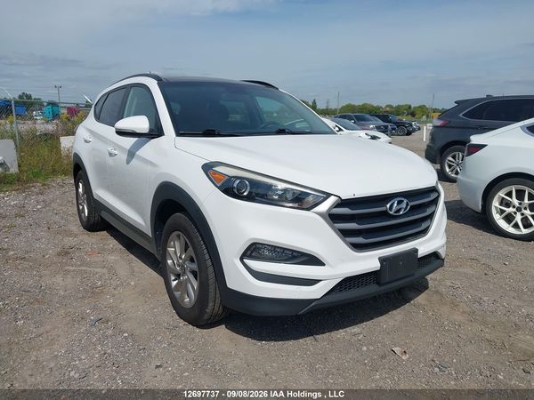 2017 HYUNDAI TUCSON SE