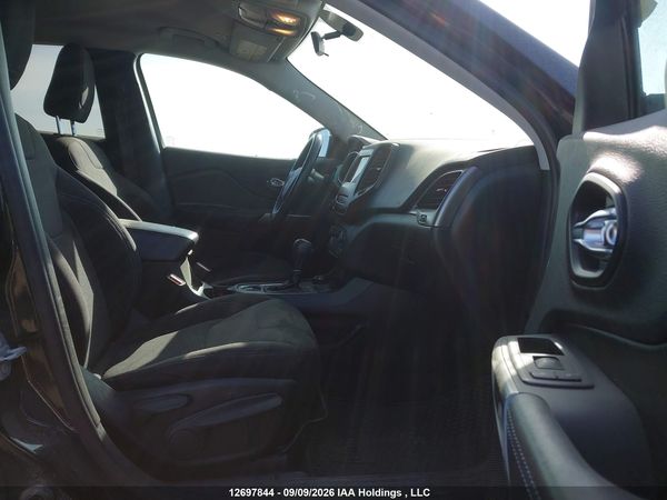 2019 JEEP CHEROKEE SPORT
