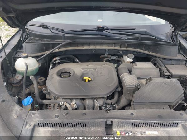 2016 HYUNDAI TUCSON SE — I10