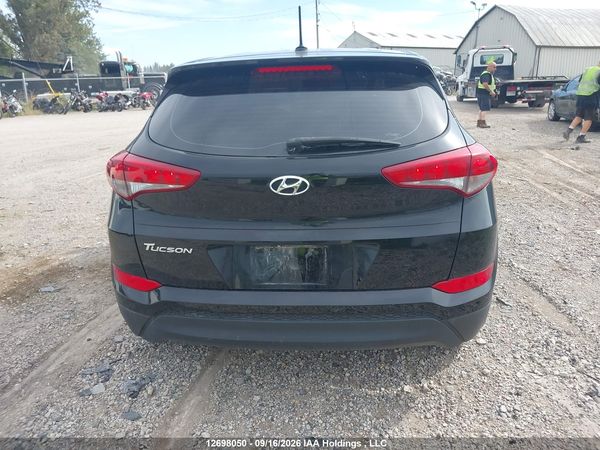 2016 HYUNDAI TUCSON SE — I16