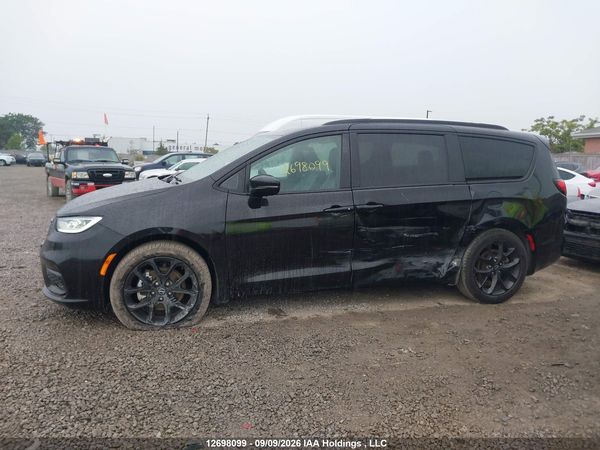 2025 CHRYSLER PACIFICA LIMITED — I14