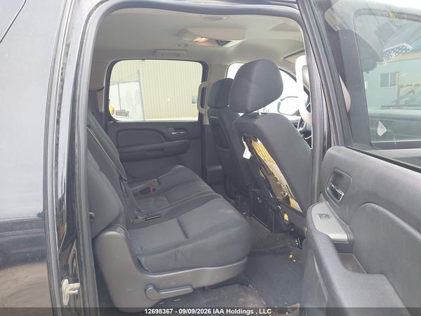 2013 CHEVROLET SUBURBAN K1500 LS — I8