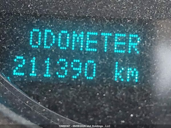 2013 CHEVROLET SUBURBAN K1500 LS — I16
