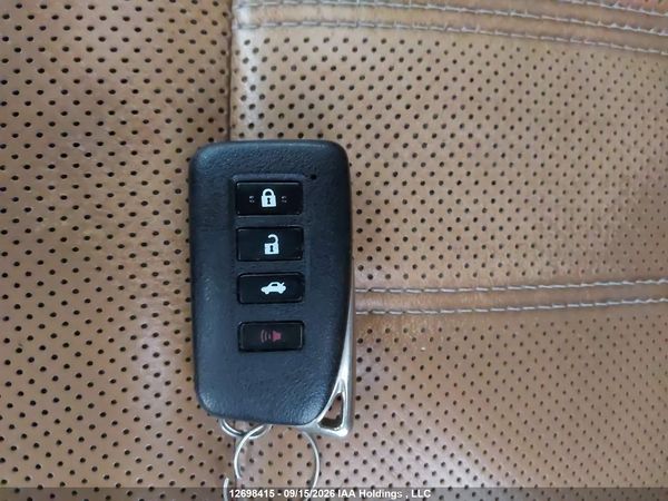 2016 LEXUS ES 350 — I11