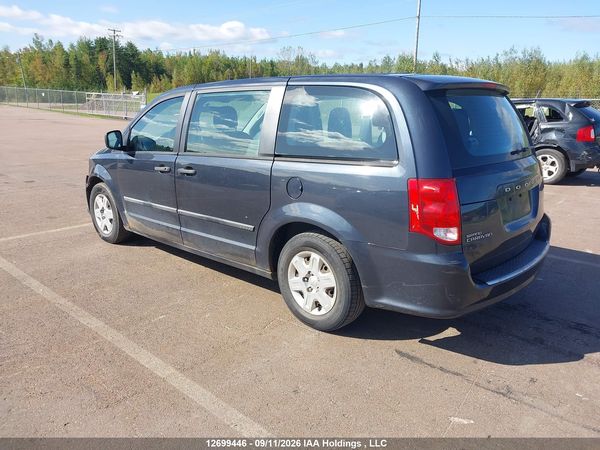 2013 DODGE GRAND CARAVAN SE/SXT — I3