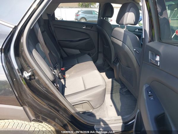 2017 HYUNDAI TUCSON LIMITED/SPORT AND ECO/SE — I8
