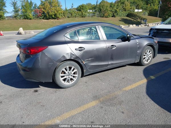 2018 MAZDA 3 SE — I4