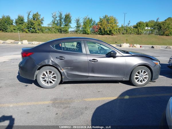 2018 MAZDA 3 SE — I13