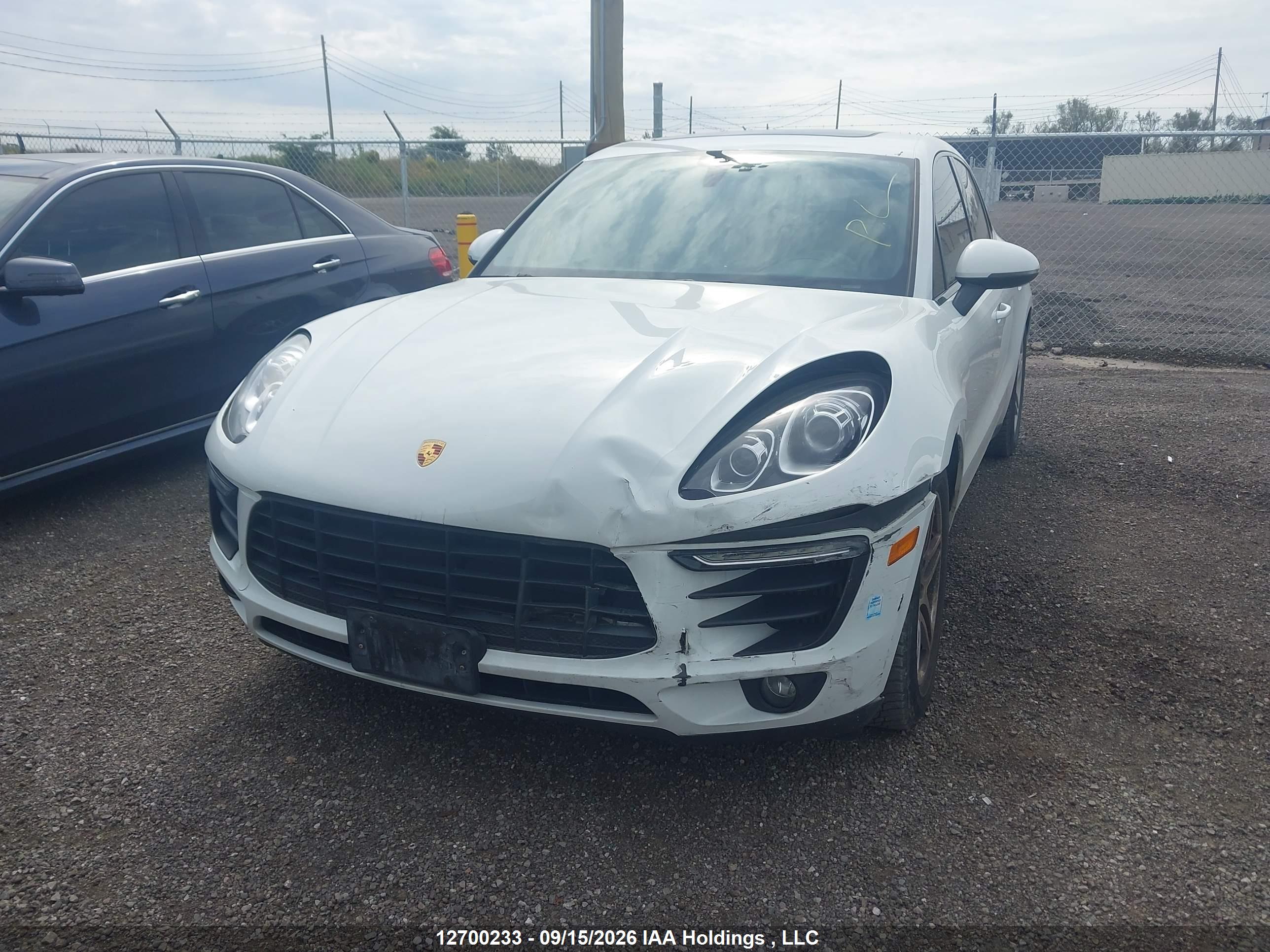 2016 PORSCHE MACAN S — I2