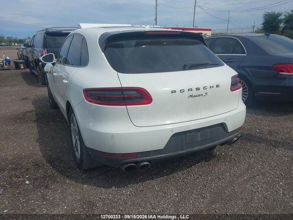2016 PORSCHE MACAN S — I3
