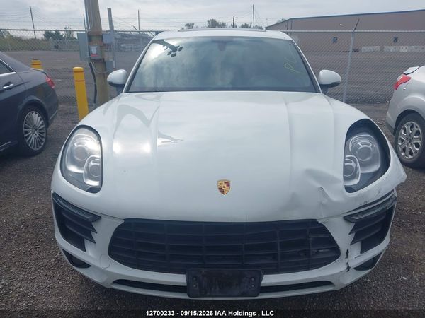2016 PORSCHE MACAN S — I12