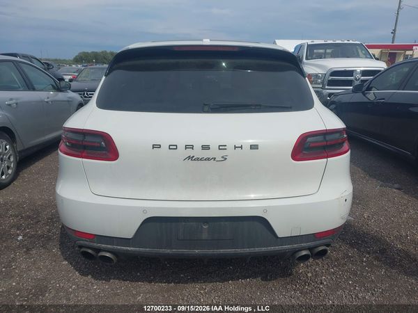 2016 PORSCHE MACAN S — I16