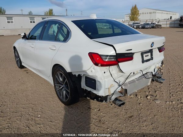 2021 BMW 330XI xDrive — I3