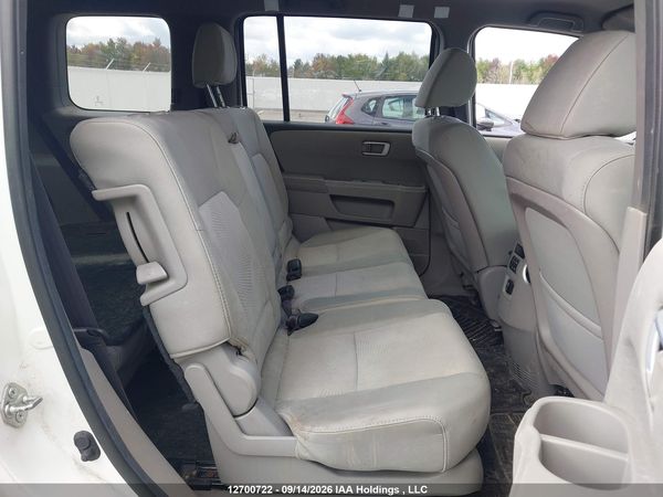 2014 HONDA PILOT LX — I8