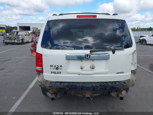 2014 HONDA PILOT LX — I16