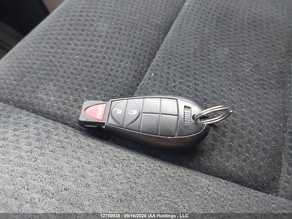 2012 DODGE GRAND CARAVAN SE/SXT — I10