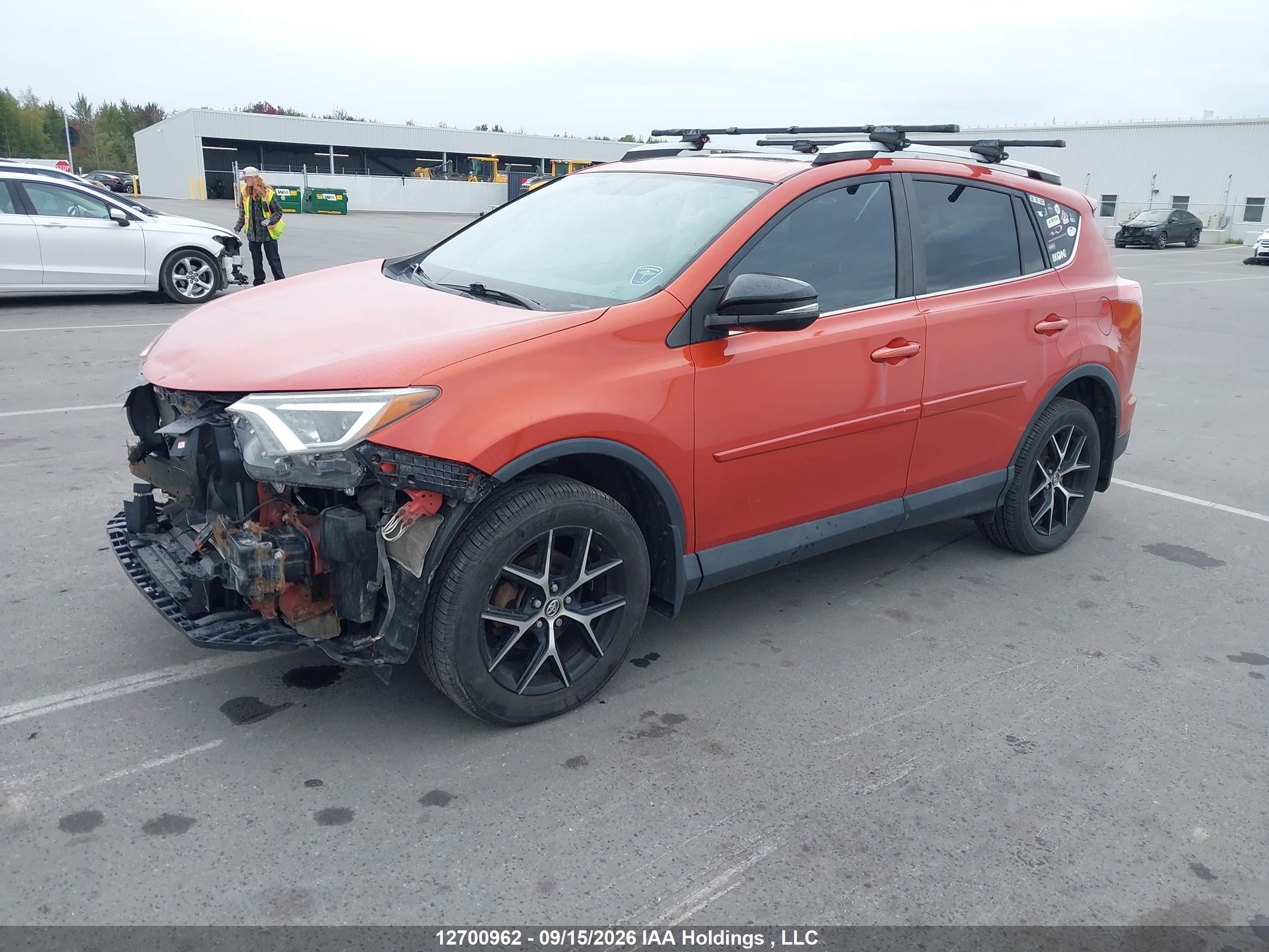 2016 TOYOTA RAV4 SE — I2