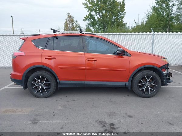 2016 TOYOTA RAV4 SE — I14