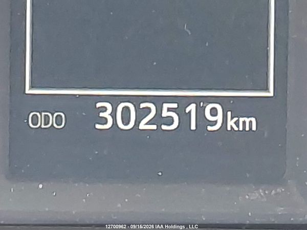2016 TOYOTA RAV4 SE — I16