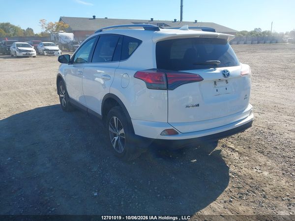 2018 TOYOTA RAV4 LE — I3