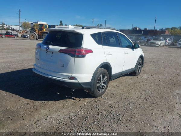 2018 TOYOTA RAV4 LE — I4
