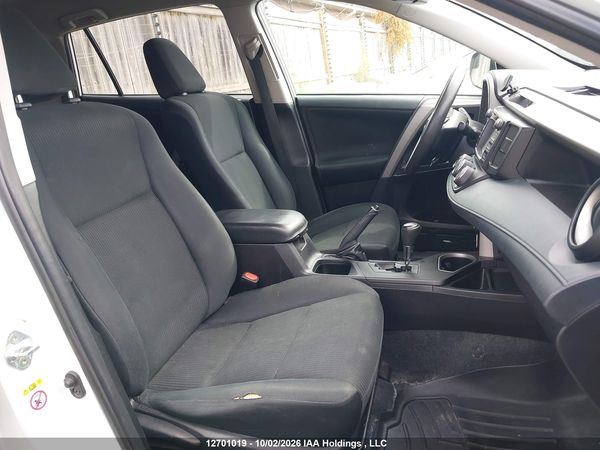2018 TOYOTA RAV4 LE — I5