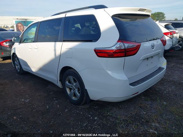 2017 TOYOTA SIENNA LE Mobility/LE — I3