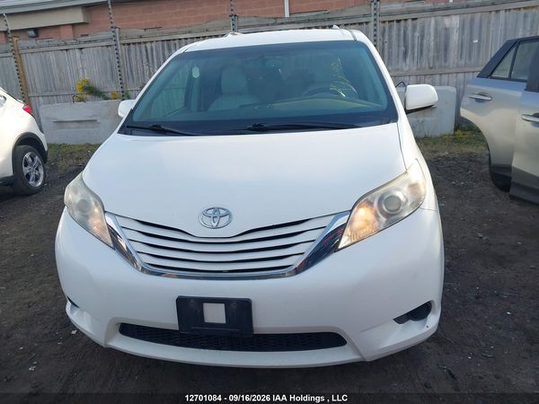 2017 TOYOTA SIENNA LE Mobility/LE — I12