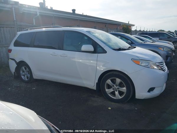 2017 TOYOTA SIENNA LE Mobility/LE — I13
